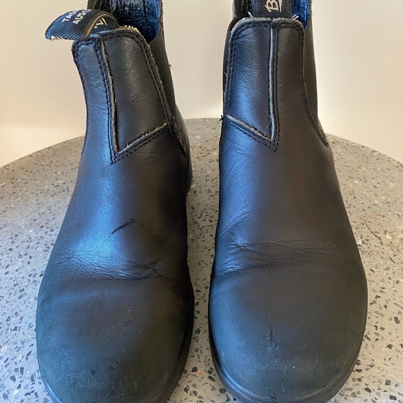 Blundstone Black Leather Chelsea Boots - Picture 11 of 14